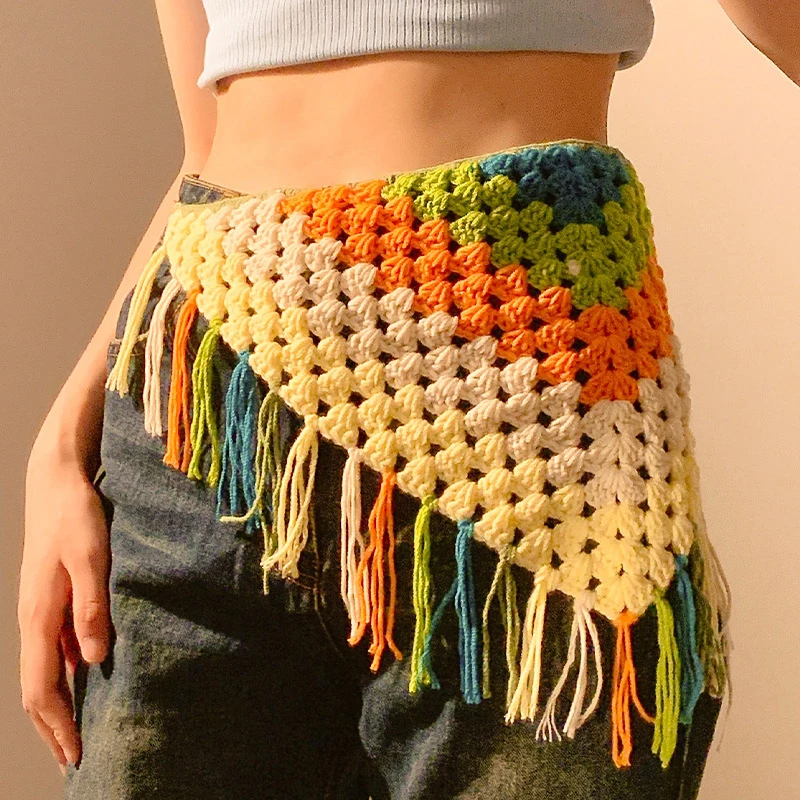 

Hollowing Out Triangle Headscarf Hand-knitted Bohemian Turban Hair Scraf Multifunctional Usage Ethnic Style Waist Band Decor