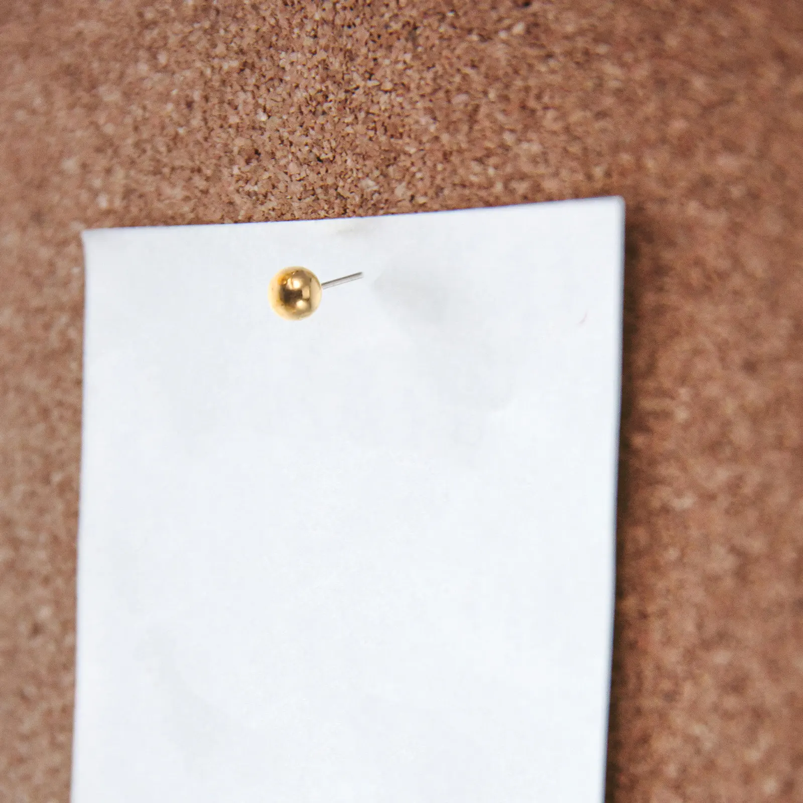 

400 шт. разноцветных кнопок-гвоздиков с круглой головкой и пластиковым/металлическим стержнем для флагов, карт, для школы, офиса, дома