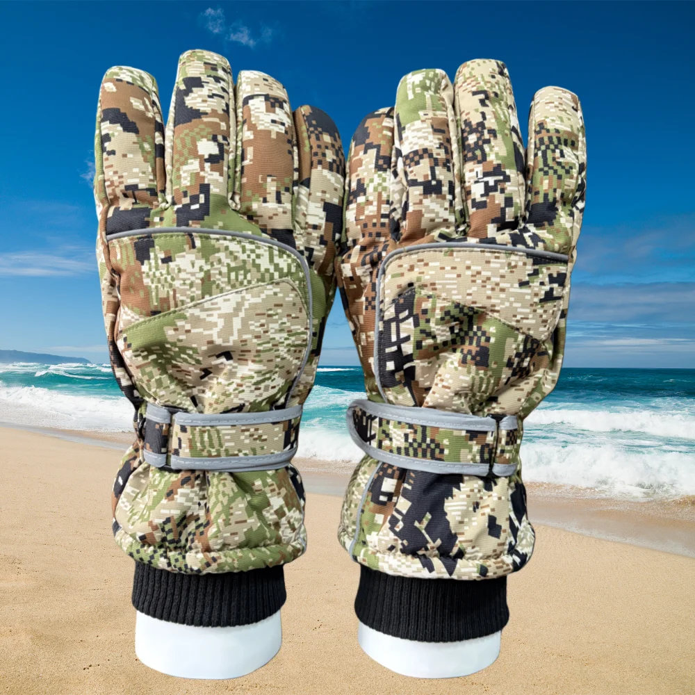 

Men's camouflage waterproof and windproof three-in-one coated fabric insulated hunting gloves