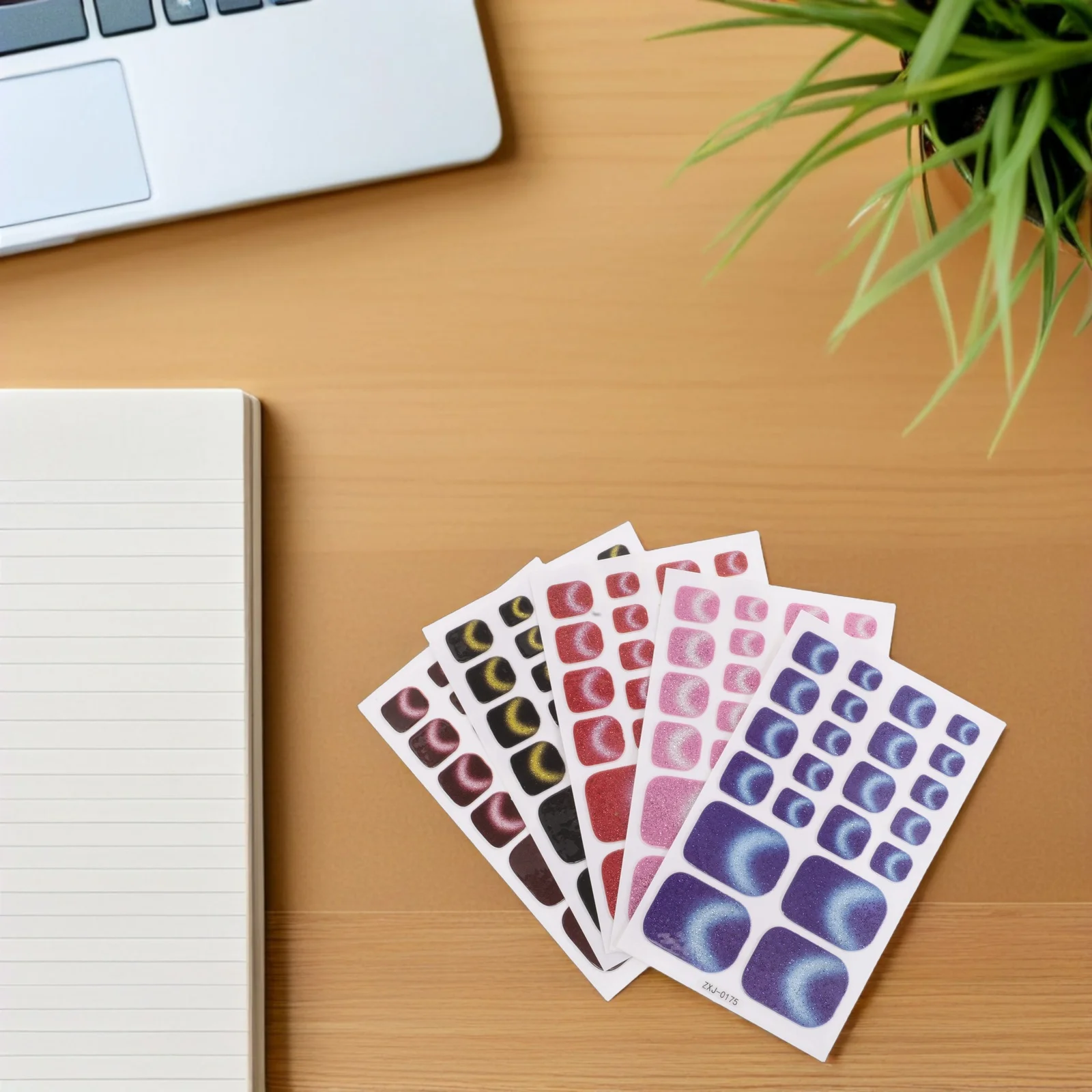 

5Pcs Shiny Cat Eye Nail Stickers for Toes Full Cover False Toenails No Equipment Needed Strong Adhesion Glitter Design Fashion