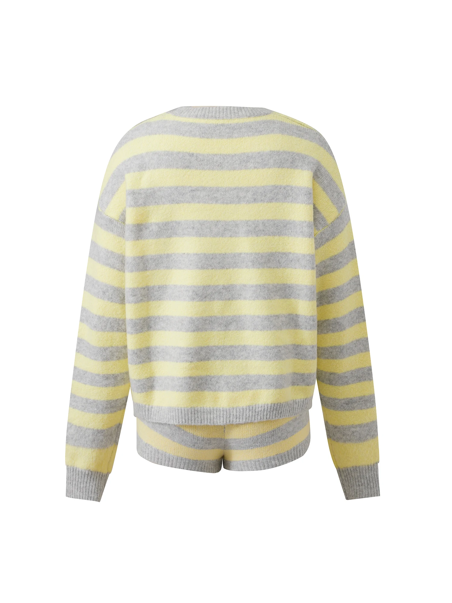 Damski kombinezon w kwiatowy wzór z odkrytymi ramionami, falbankami i paskiem, letni strój plażowy dla kobiet.