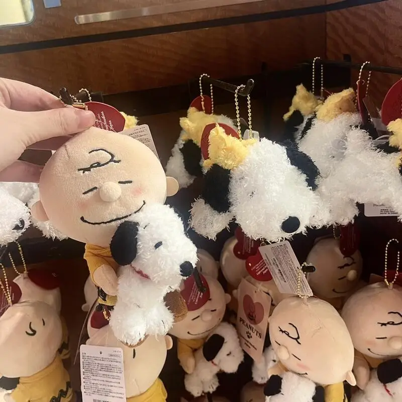 

Кукла Snoopy Snuggle Up To Love, кулон с рисунком Kawaii, универсальные студии, Осака, японская ограниченная плюшевая подвеска, детский подарок на день рождения