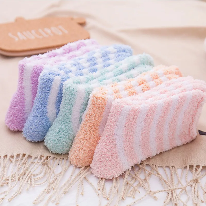 5 Pairs Women\'s Autumn and Winter Striped Coral Fleece Sleep Socks Thickened Warm Mid-Calf Home Socks Simple Floor Socks