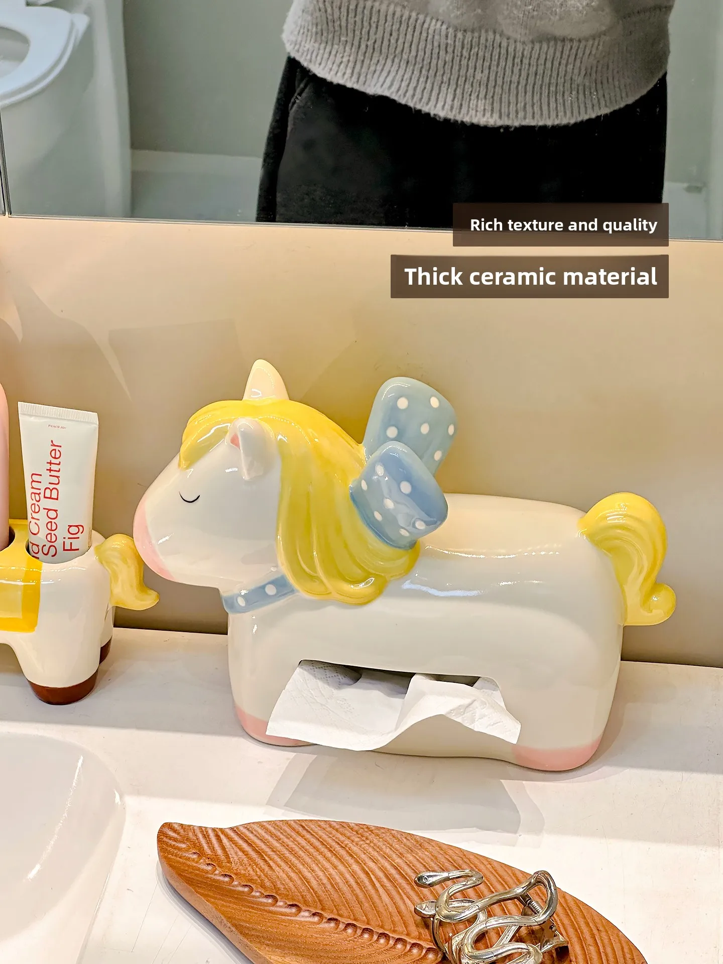 

Cute Ceramic Tissue Box High Aesthetic Bathroom Toilet Paper Holder Washstand Surface Sanitary Napkin Storage Rack Pull Paper...