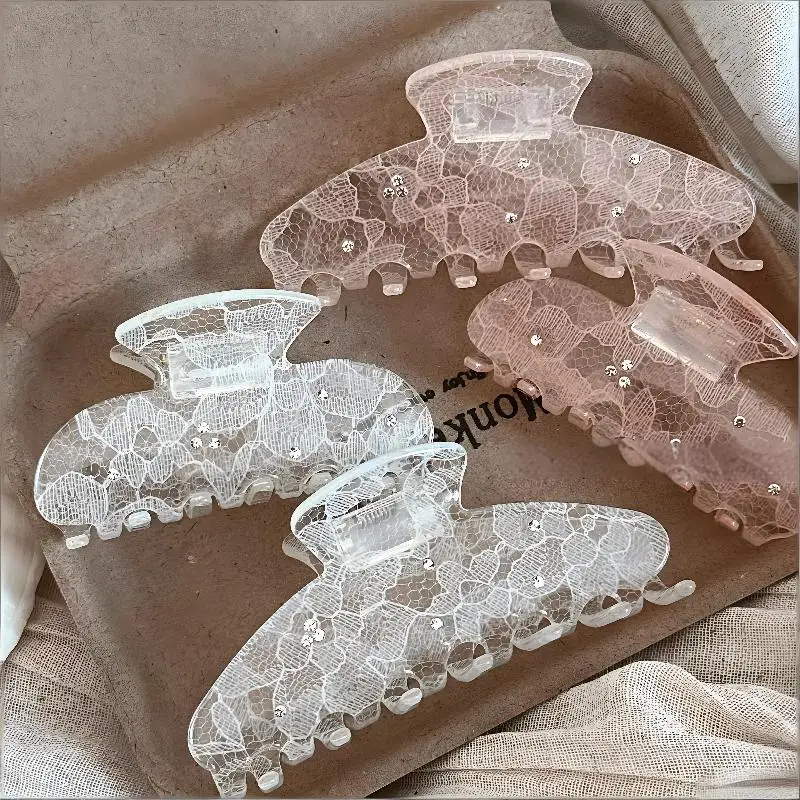 

Korean Elegant Lace Pattern Hair Claw Clip – Metal Barrettes for Women & Girls, Fashion Hair Accessories