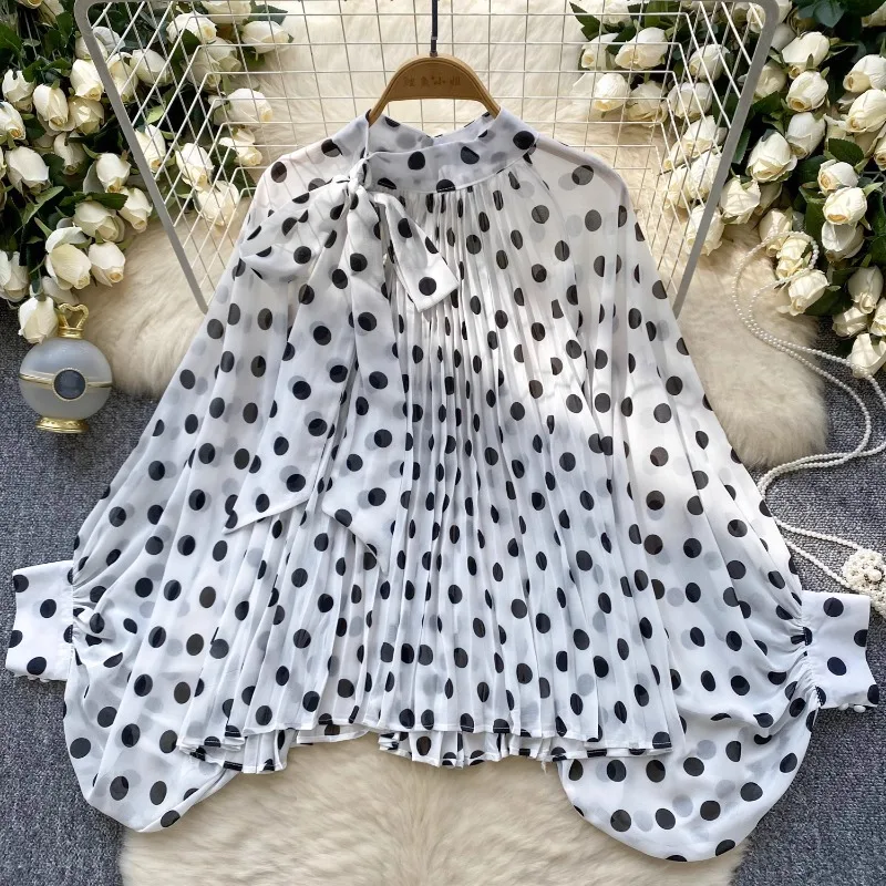 

Fashion All-match Chiffon Shirt Women Y2k O-neck Batwing Sleeve Loose Blouses 2025 New Black Wave Point Blusas Mujer