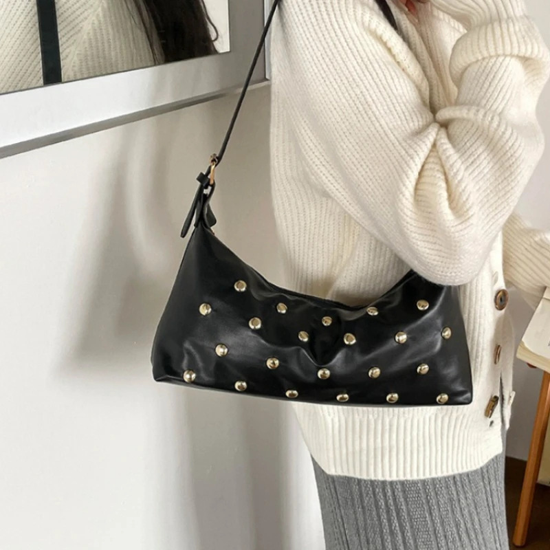 Rivet Decor Baguette Shoulder Bag Retro Studded Hobo Handbag Removable Strap Y2K Style Women Crossbody Purse For Daily Party