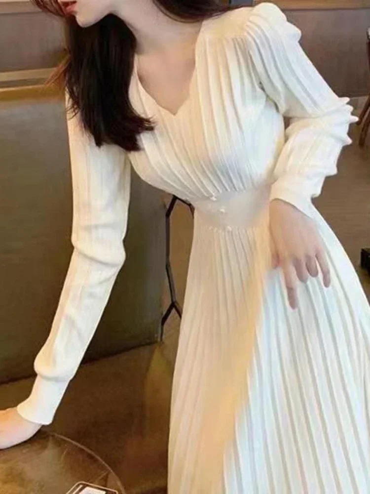 V-neck High Waist Pleated Knitted Dress Autumn/Winter New Warm Long Sleeve Pullover Solid Color A-line Woolen
