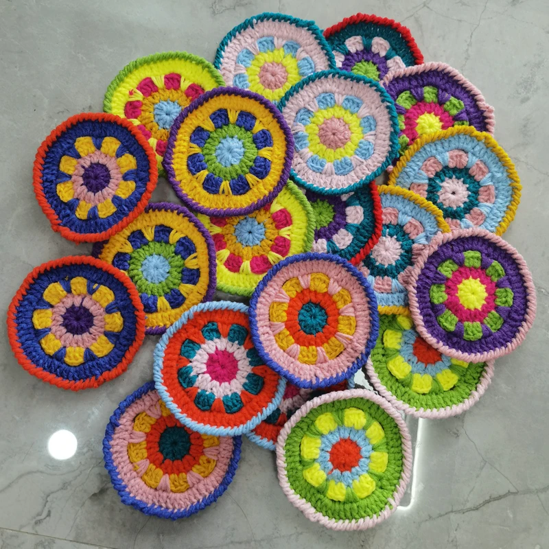 Two Girls DIY Hand Crochet Doilies Round Coaster Table Decor Doily Placemat Bags Clothing Decoration Accessories 11cm 20pcs/lot