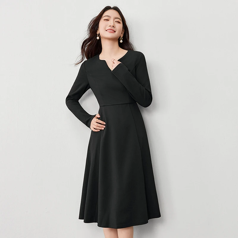 

SENTUBILA Knit Dress for Women Autumn 2026 Round V-Neck Long Sleeve Slimming Fit Temperament Commuter Elegant Dress 153LJ2775