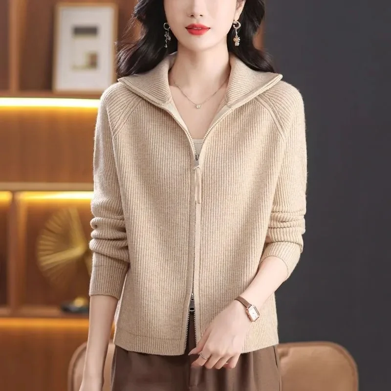 

2026 100% чистый кардиган, женское вязаное пальто, утепленный свитер с лацканами, свободный осенне-зимний кардиган.