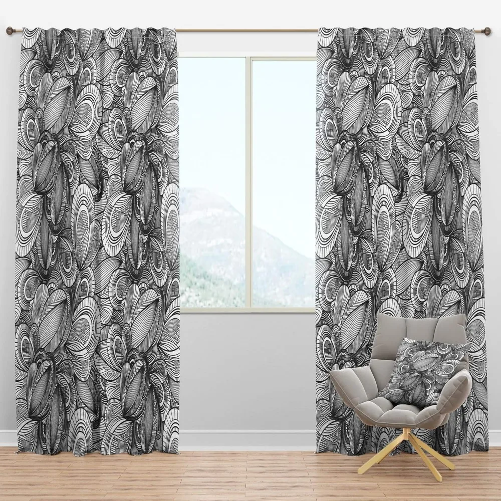 Pannelli per tende con dettagli in onice in stile moderno di metà secolo con composizione elegante per interni senza tempo