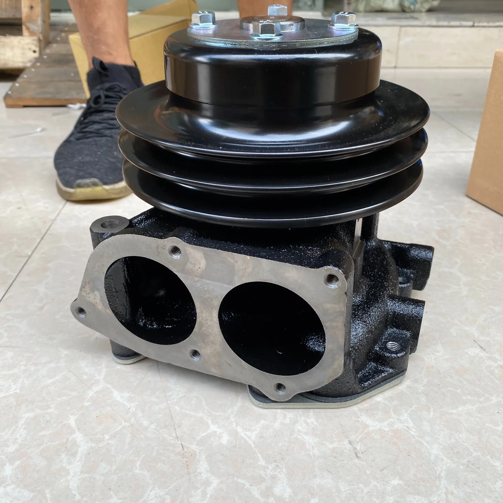

FIT FOR ISUZU 10PE1 ENGINE WATER PUMP