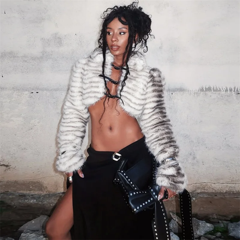 Fur Women Coat Warm Sexy Melt Metal Buckle Cardigan Full Sleeved Short Mini Jacket Winter Outfit