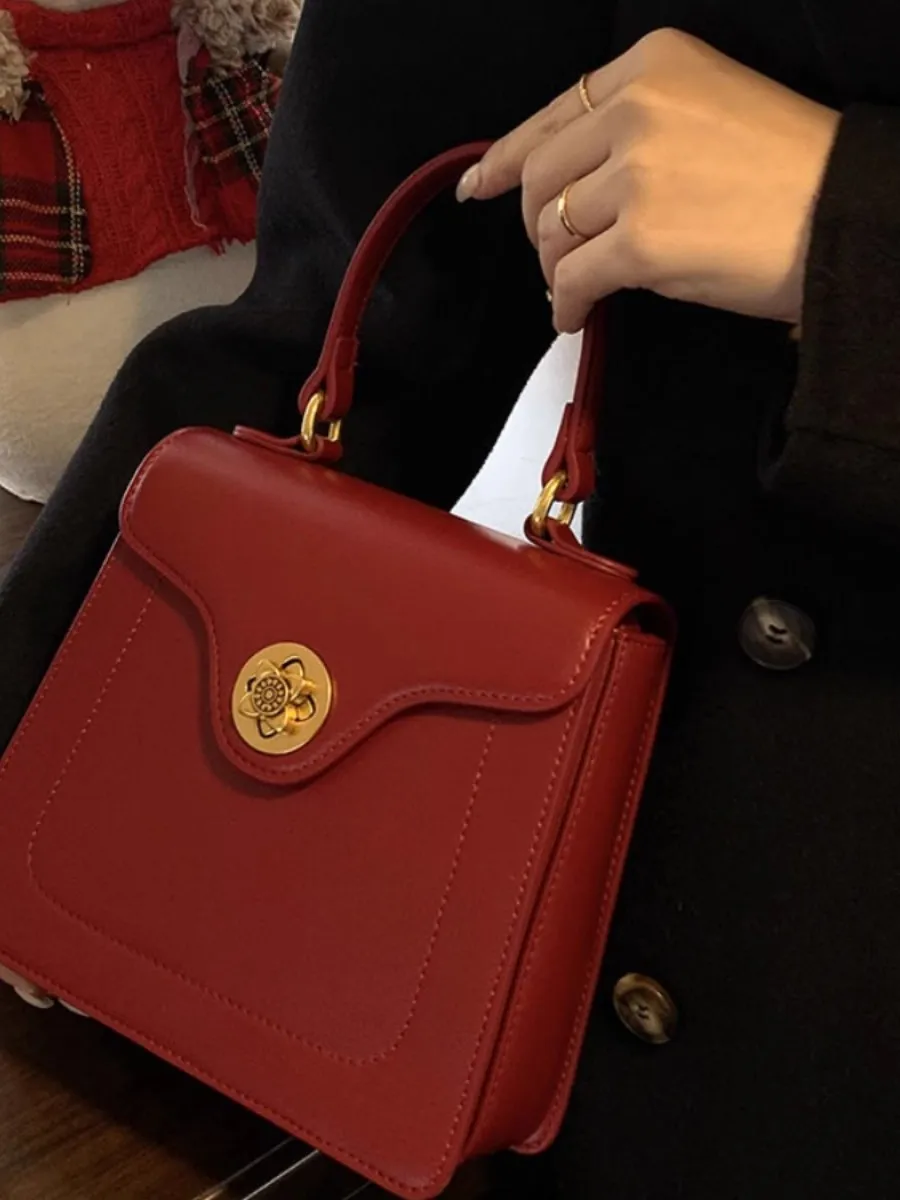 

Retro Red Wedding Bag Women's Crossbody oulder Bag 2025 New Sle Handbag Leather Small Square Bag Briti Sle Soft Handle