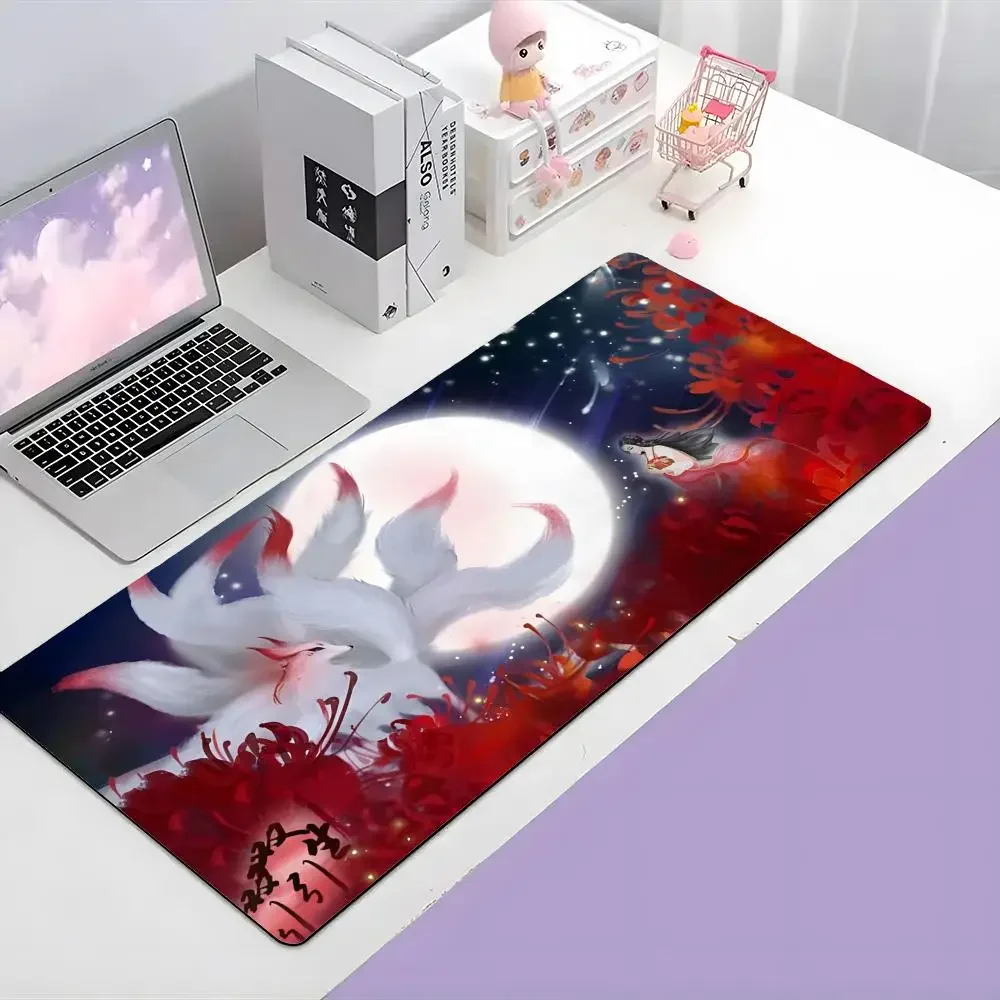 Casual Mystical Elegant White Fox Cartoon Mouse Pad Large Gaming Mousepad Thick Stitched Edge Non Slip Desk Mat