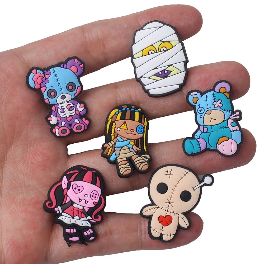 Single sale 1pcs Halloween Ghosts series PVC shoe Charms Kids Accessories Fit Clogs PVC Shoe Decorations Buckle Gifts image 2