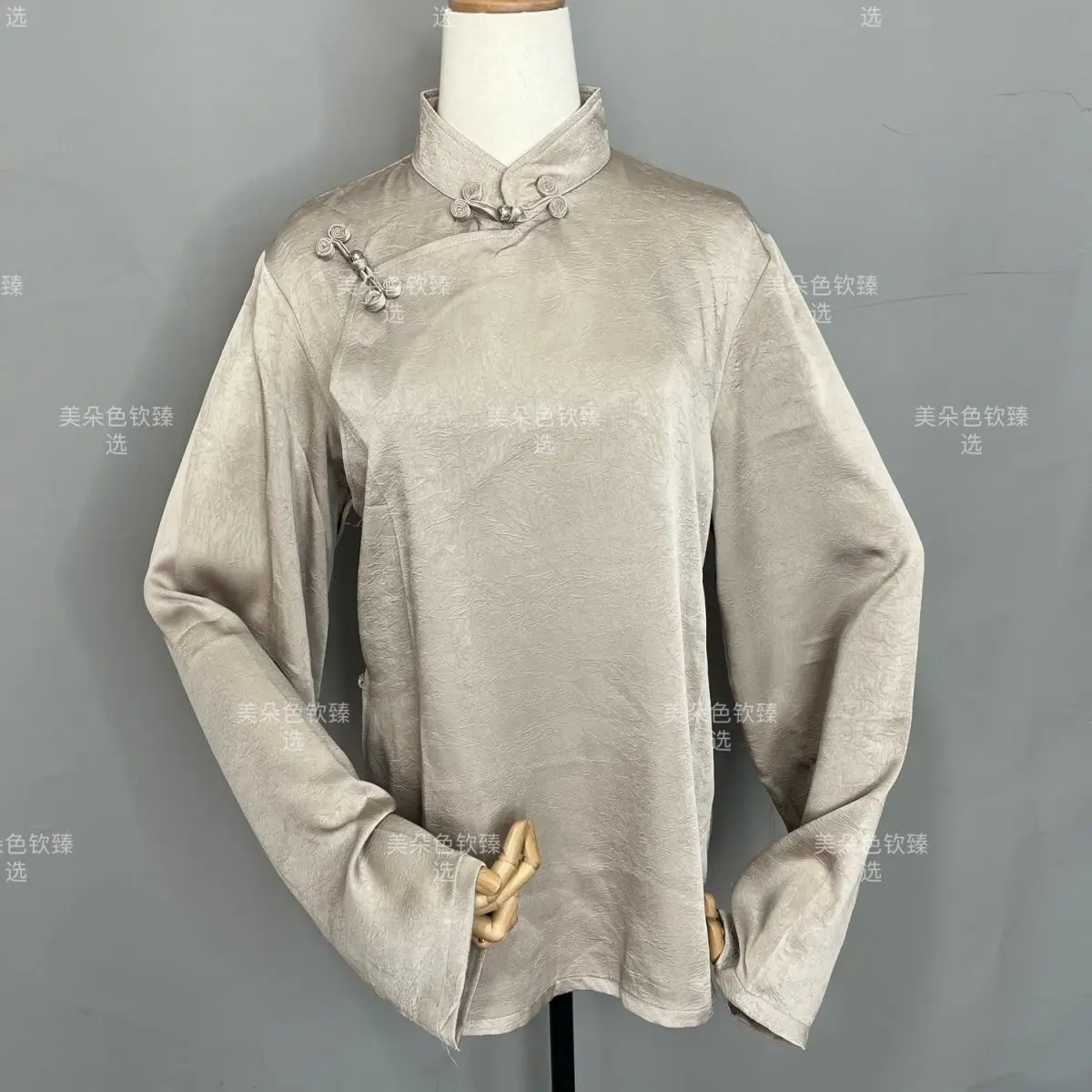 

New Tibetan drape breathable versatile new top women