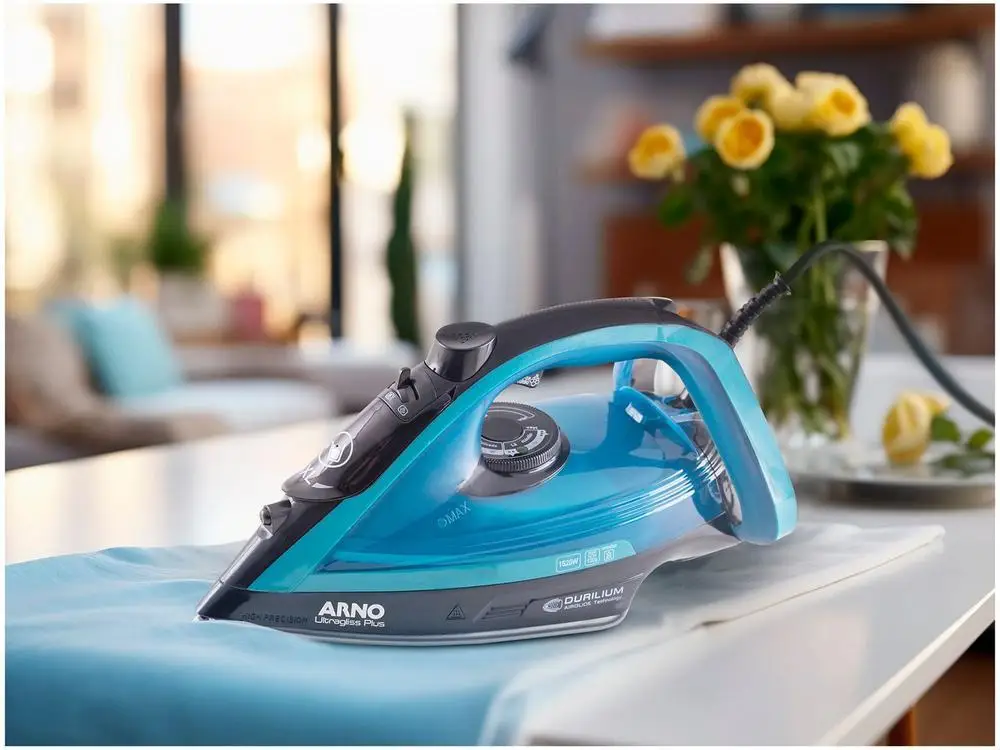 Arno Ultragliss Plus Steam Ironing Iron