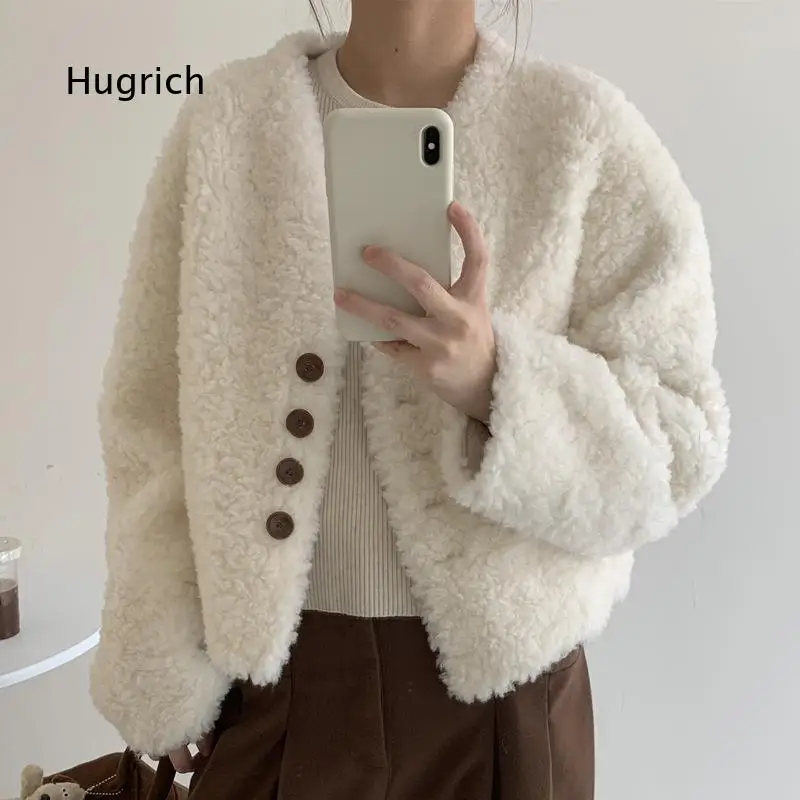 Korean Style Lamb Shearing Faux Fur Integrated Coat For Women V Neck Short Style Winter Warm Sheep Lamb Fleece Outerwear For St