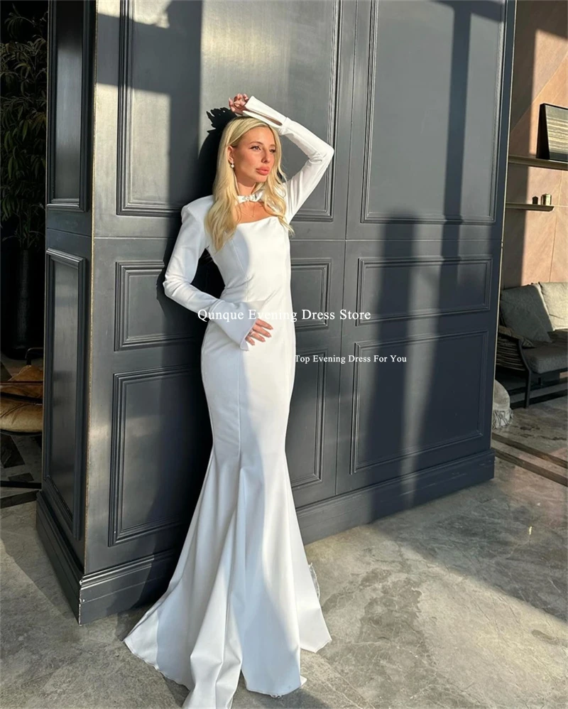 Qunque Abiti da sposa a sirena bianca senza schienale Abiti da sposa in raso a maniche lunghe con strascico Abiti da sposa civili personalizzati da