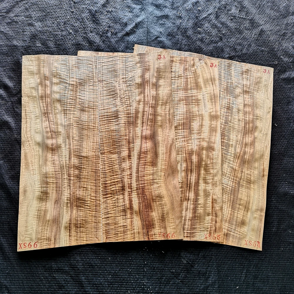 1PCS/3PCS Tiger Patterned Lovesickness Acoustic Guitar with Veneer. Material for Making Electric Guitar490*400 * 0.5mm