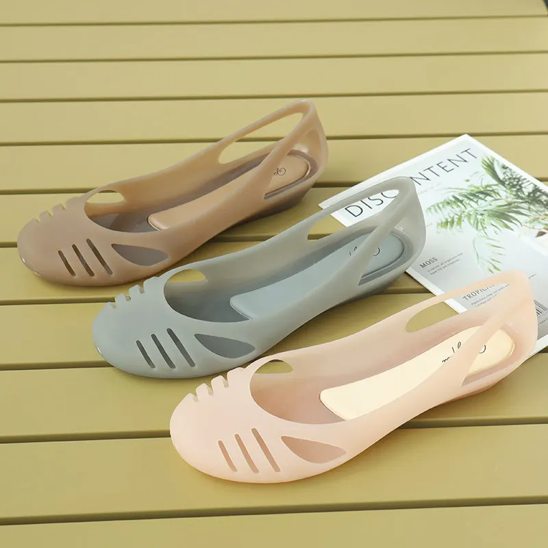 

Jelly Shoes 2026 Summer Fashion Hollow Sandals Women's Shallow Mouth Waterproof Plastic Hole Shoes Breathable Rain Shoes Female