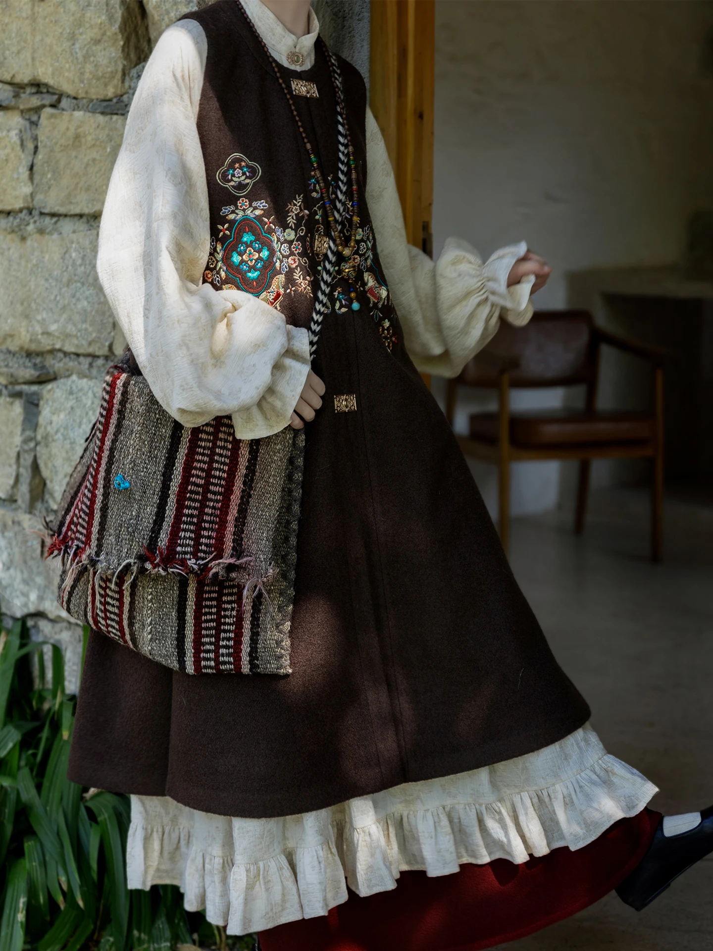 

Шерстяной плащ-накидка Chang Gong Yu с колокольчиками, осенне-зимний, в стиле Ханьфу, традиционный китайский костюм для женщин