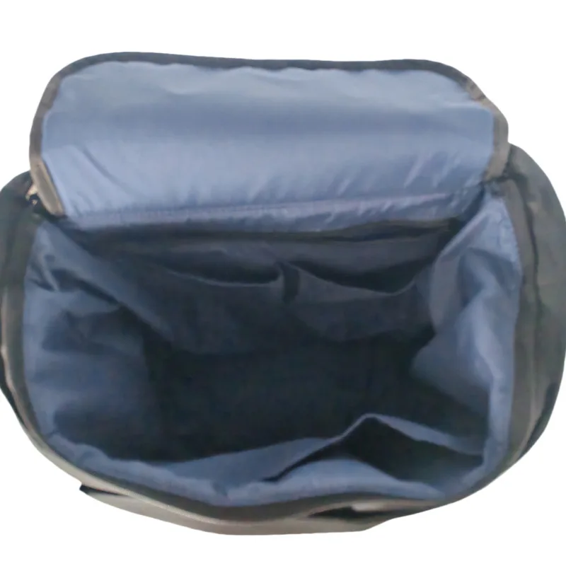 تخزين حزمة رمز التجميل المخصصة لقضيب التعادل من الإصدار المطلق مع فرشاة مكياج ذات سعة كبيرة في الحقيبة الداخلية