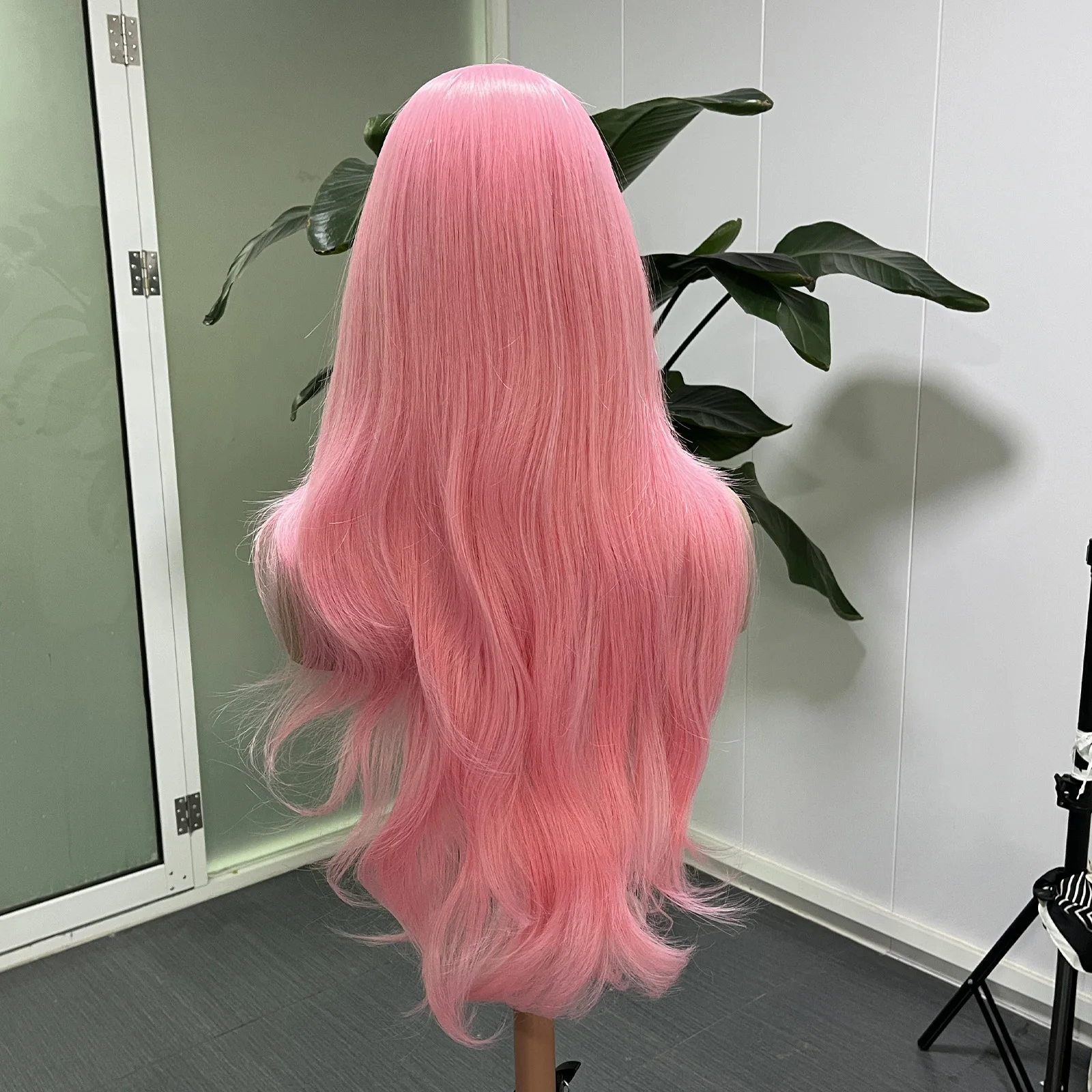 Pastel Pink Lace Front Wig 13x4 Synthetic Lace Front Wig Glueless Wigs Pre Plucked with Natural Hairline Long Wavy Wig