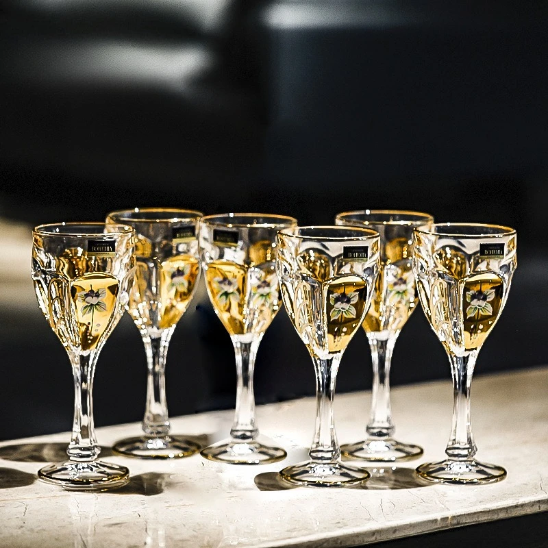 

Crystal glass, light luxury, gold painted tall feet, red wine glasses, a pair, gift box.
