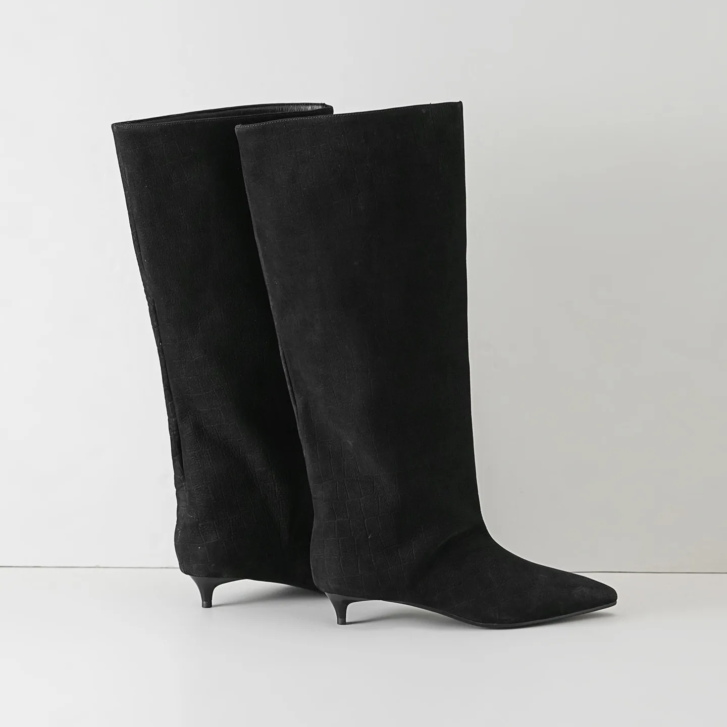 QUTAA 2027 Fashion Cow Suede Modern Winter Women Knee High Boots Mid Heels Western Woman Wrinkles Casual Shoes Long Boots 34-40