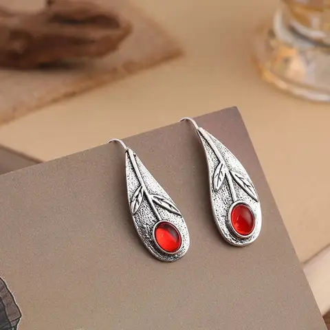 8 best sales लाल पत्थर की बालियां - №5