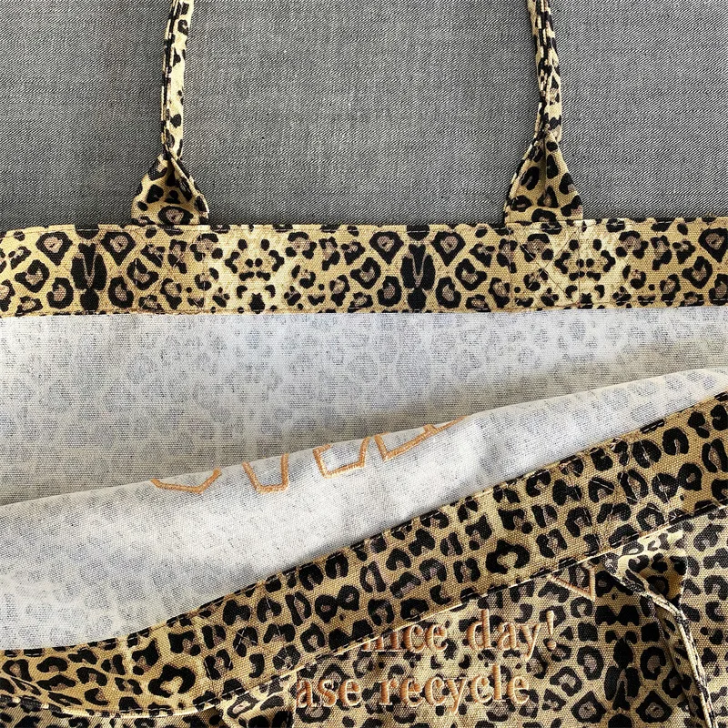 Unisex-Einkaufstasche aus Segeltuch mit Leopardenmuster und Stickerei, lässige Handtasche, wiederverwendbare Einkaufstasche, modische Umhängetasche für Männer und Frauen, für den Alltag – Detail 4