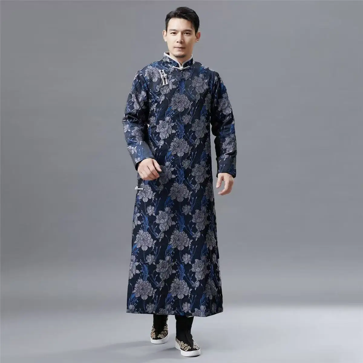 

New Chinese Style Floral Long Robe Men's Traditional Buckle Emboss Cutting Clothing Vintage National Festival Hanfu Outfits Male