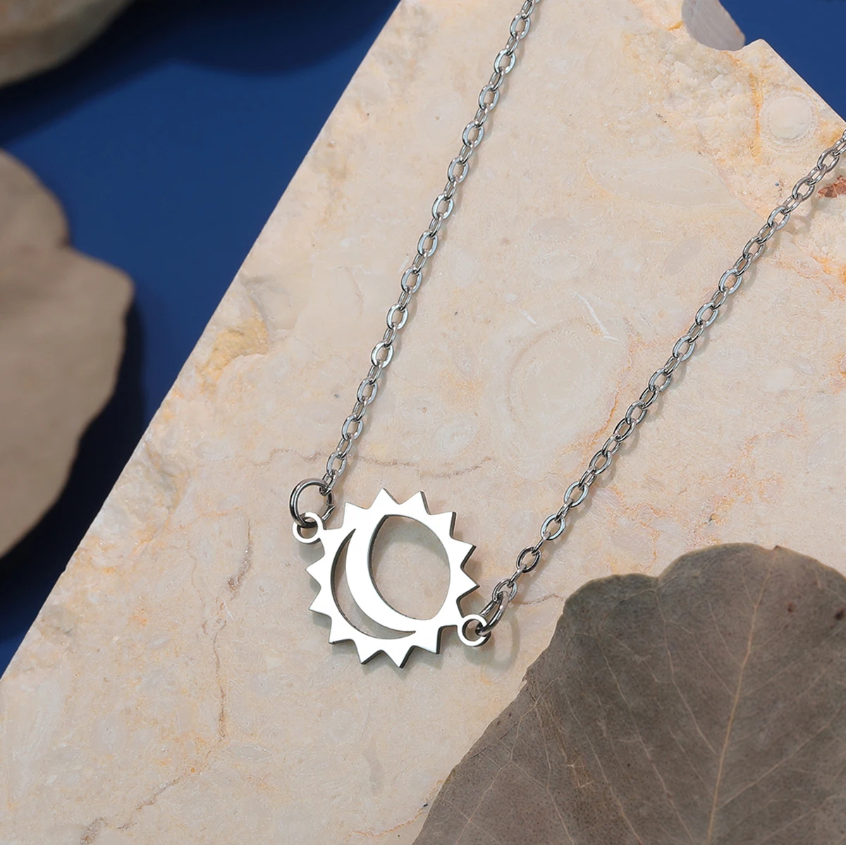 كينيتيال قلادة من الفولاذ المقاوم للصدأ أفضل دائرة غير النظامية الشمس القمر قلادة القلائد للنساء هدايا مجوهرات #6