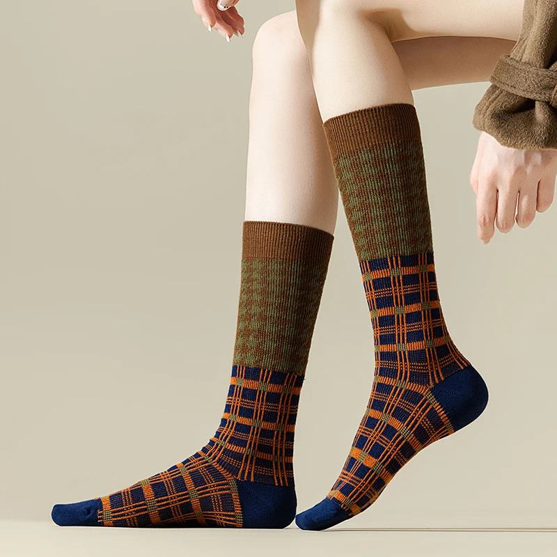 Retro Women Stockings New Autumn Winter Mixed-color Women's Socks Long Fashion Plaid Japanese Style Knee High Socks High Quality