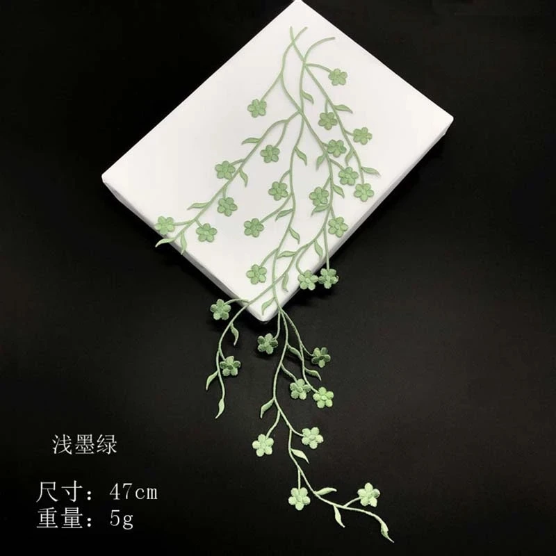 47CM/3D Stoffblumen-Applikation Kleidungsaufnäher, thermoklebend, Pflaumenblüten-Stickerei zum Aufbügeln für Kleider, Cheongsam – Detail 10