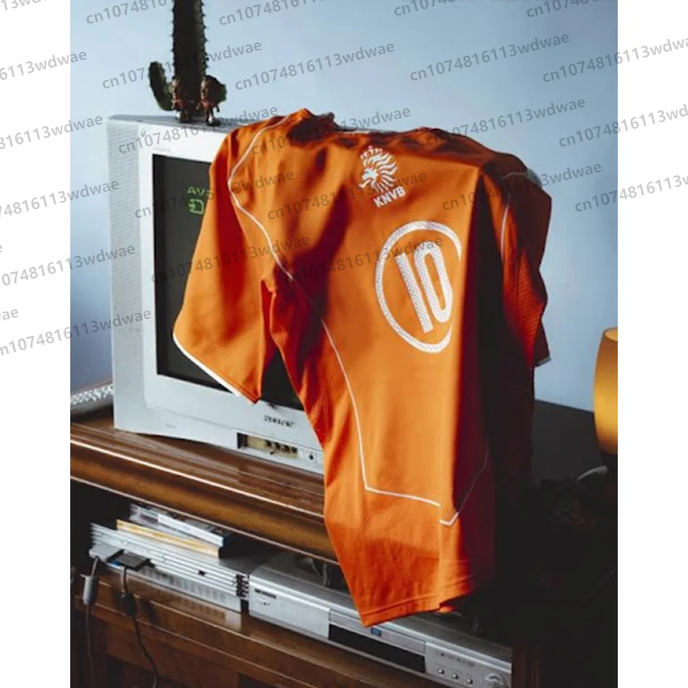 

T-shirt For Men Netherlands Style Jersey VNISTELROOY Revives Legendary 2004 Netherlands Home Shirt In Limited T90 Release Jersey