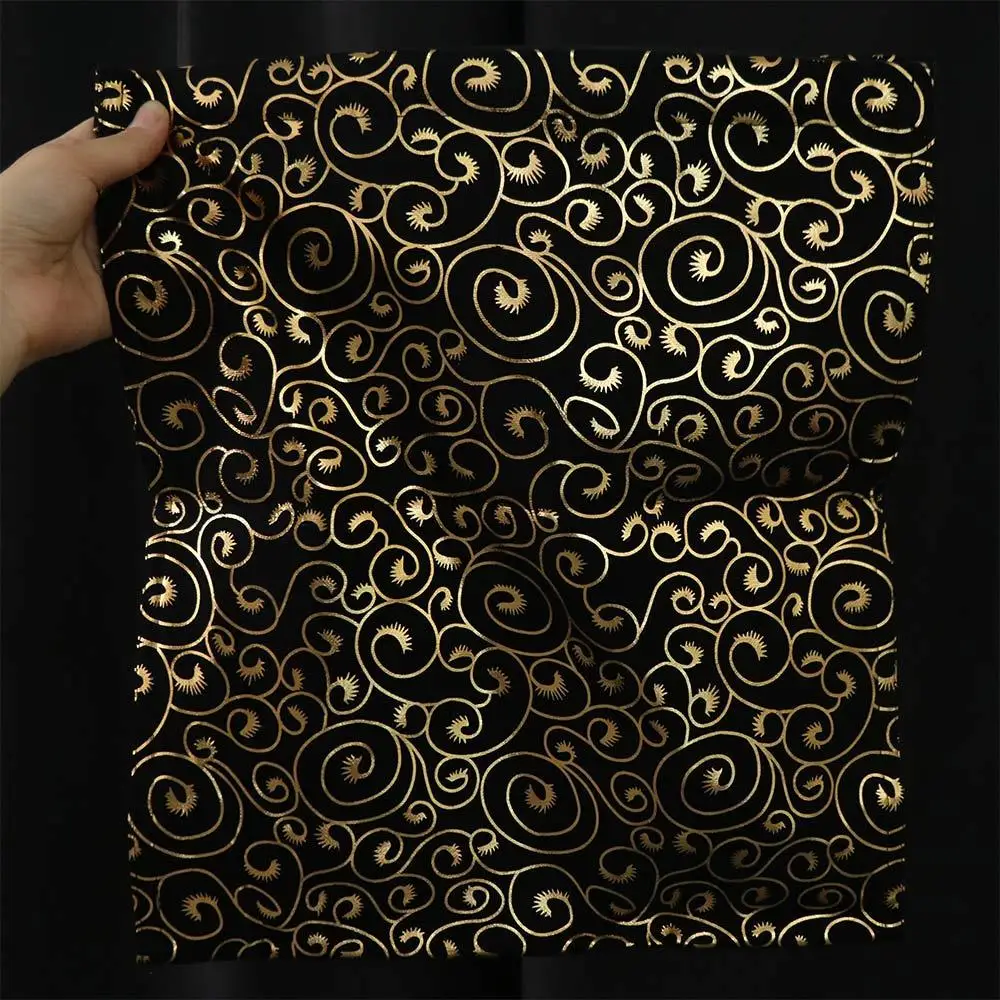 Magiczne rekwizyty z przegródkami, łatwe w obsłudze, zmieniające się torby, magiczne efekty zjawienia przedmiotów, niewidzialna torba, gadżety, rekwizyty do magii komediowej.