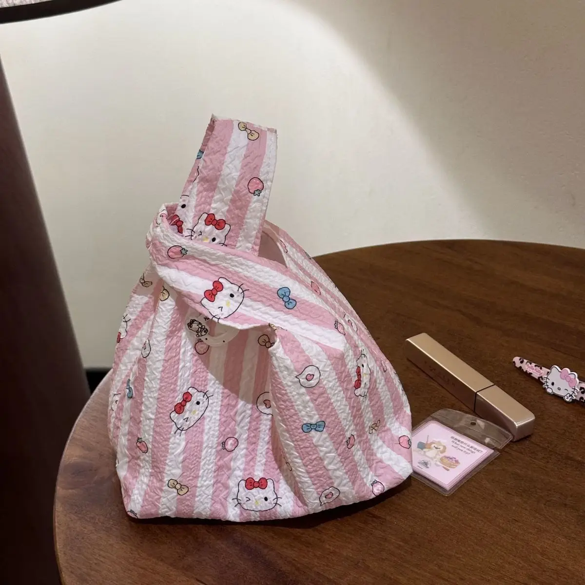 Sacs à main imprimés Hello Kitty, sacs à Bento de dessin animé, fourre-tout de banlieue décontracté pour femmes, sacs de poignet d'extérieur, sacoche mignonne, cadeaux de noël