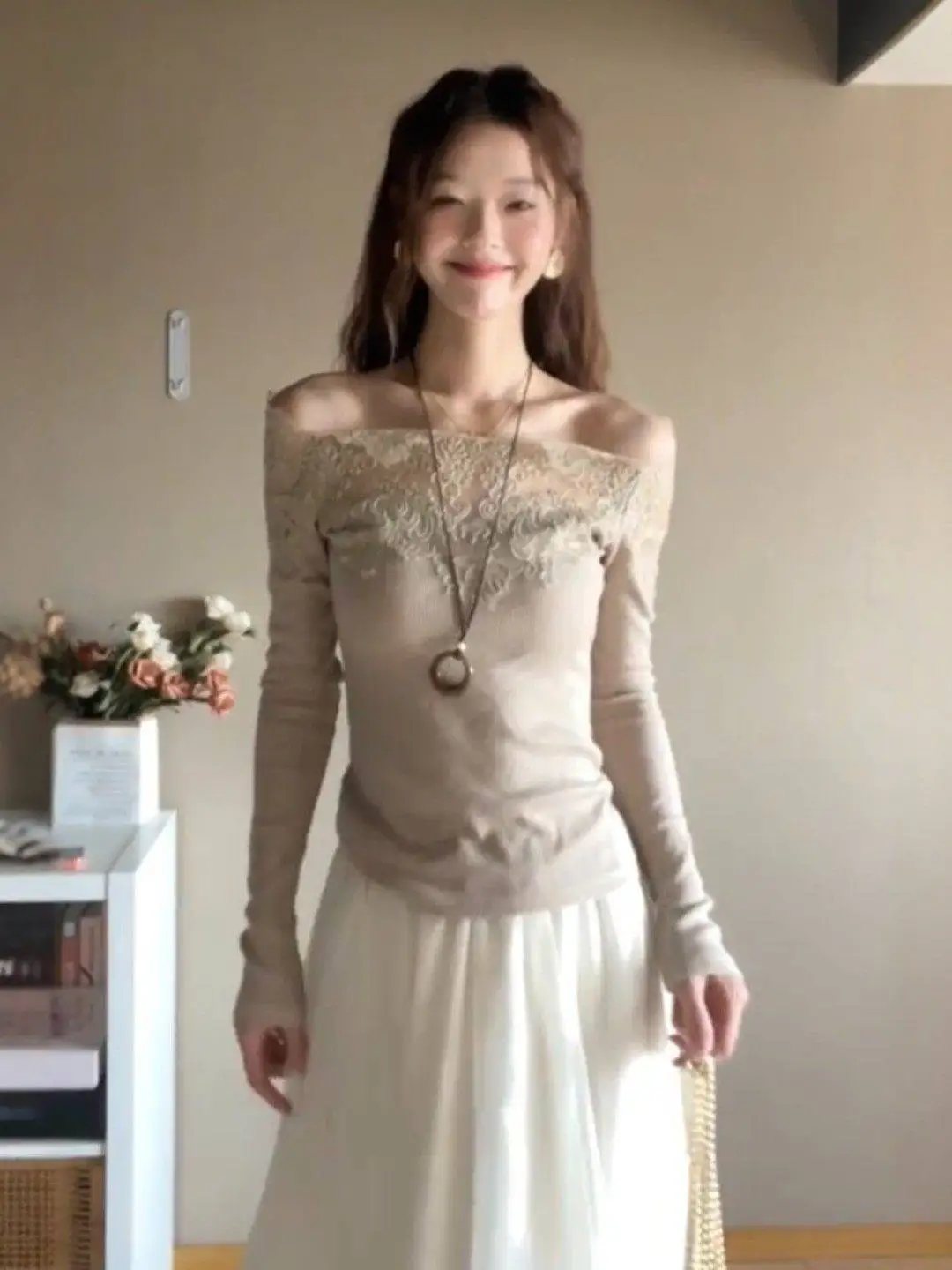 

Pure Desire Lace Splice One oulder Long Sve Knitted T-irt Women's Design Sensation Slimming Faion Upper Body