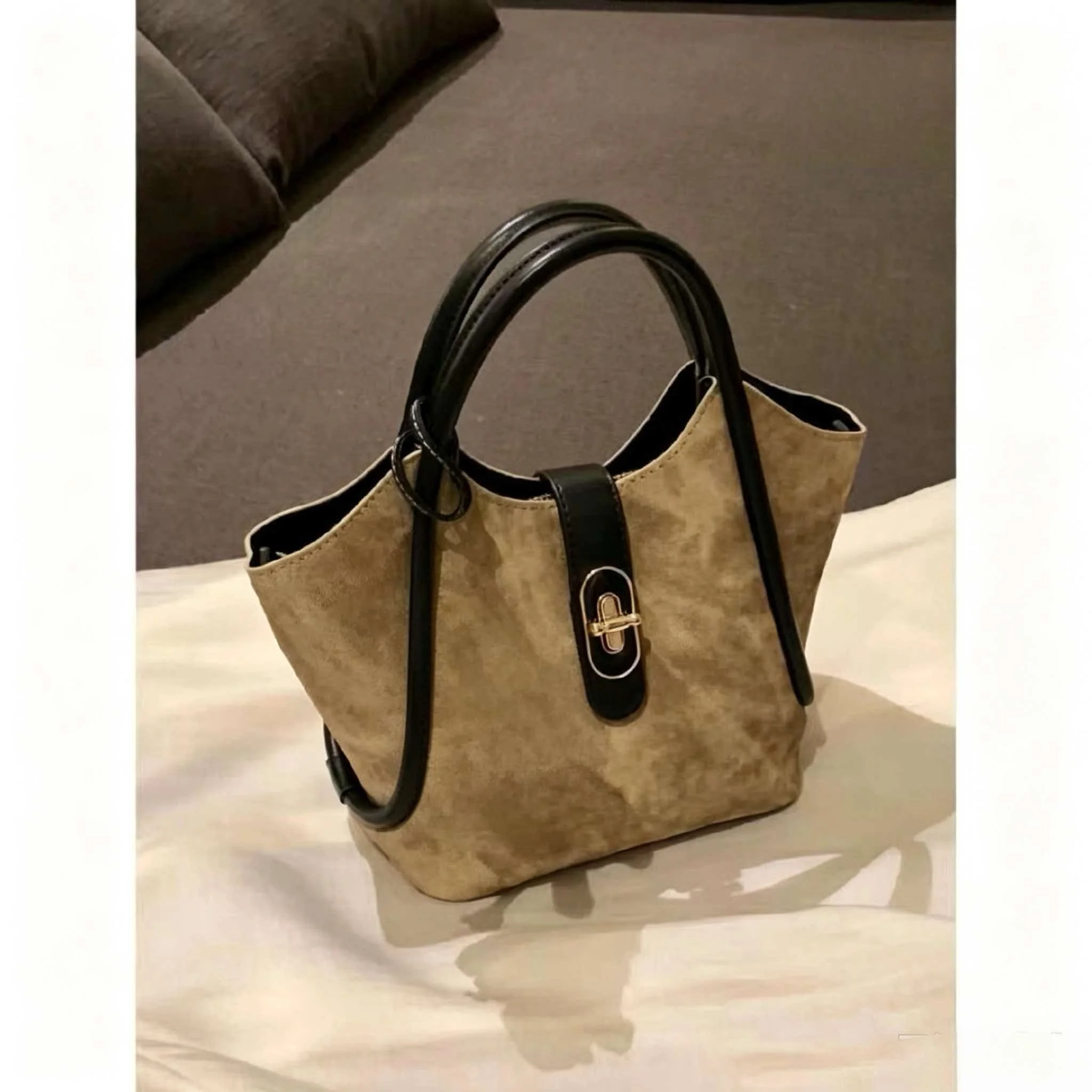 New Chinese style bucket bag for women, large capacity, versatile, European and American retro style handbag