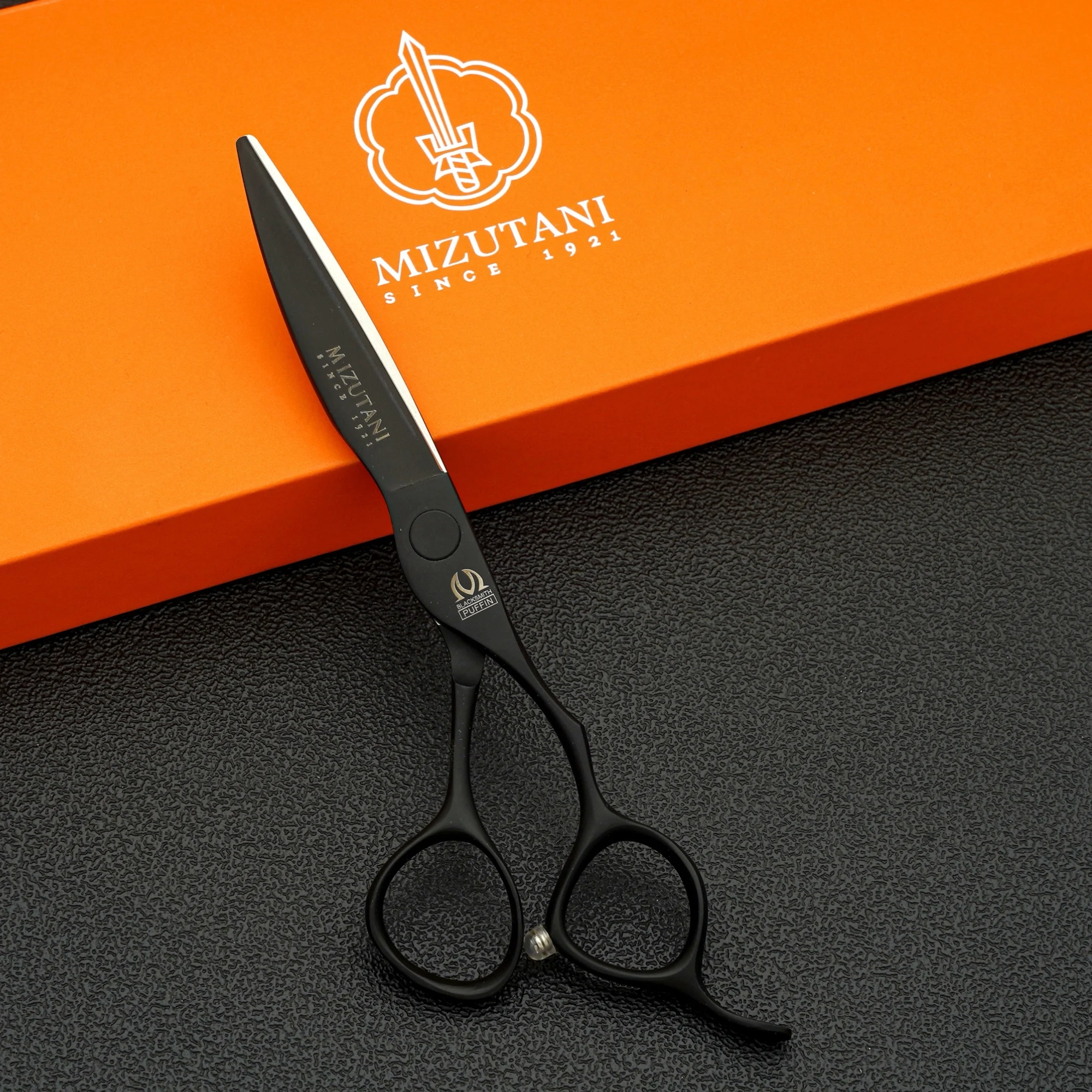 barber scissors 6inch black scissors Material professional hair scissors Barber shop hairstylist scissors tools