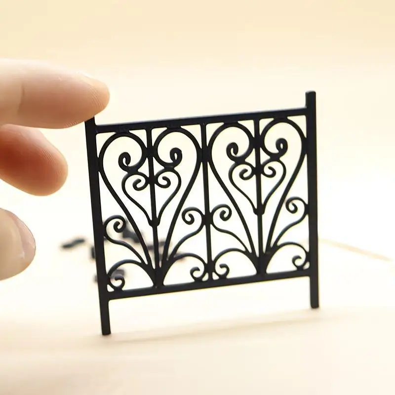 [S]DollHouse Carved Fence Guardrail Miniature Model DIY Scene Ornaments And Photography Props Micro Landscape Home Decor