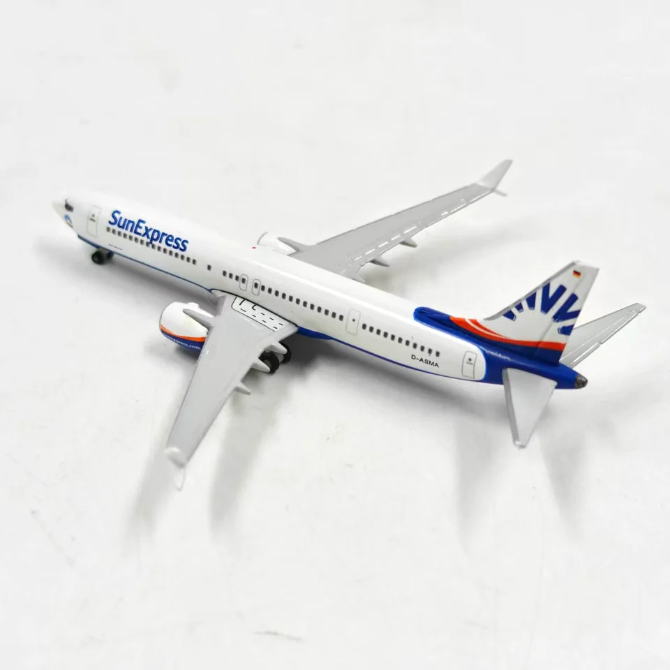 Diecast Herpa 1:500 Scale SunExpress 737 MAX 9 534291 Alloy