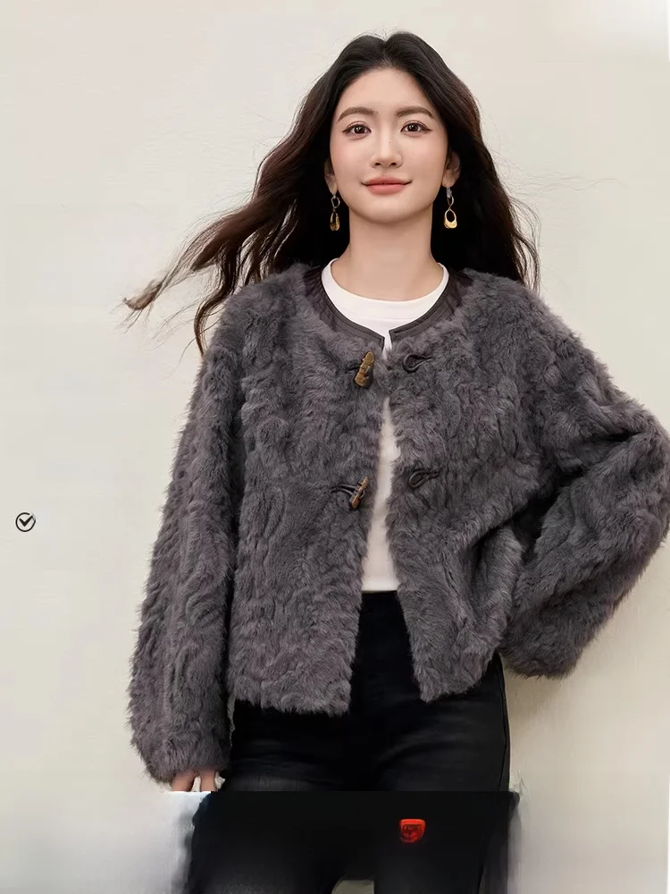 

Теплая женская куртка из искусственного меха с пуговицами, комбинированная из кожи и меха, зимнее пальто, модная новинка 2025 года
