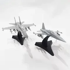 Plastik-Mini-Flugzeugmontagespielzeug, Militärschmuck Kämpfer, 1: 144 Skala, 8 Styles, AV-8A F-5E F15 F A-18 UH1H MI8 SU25 J16 8 Hauptverkäufe von Miniaturen - №4