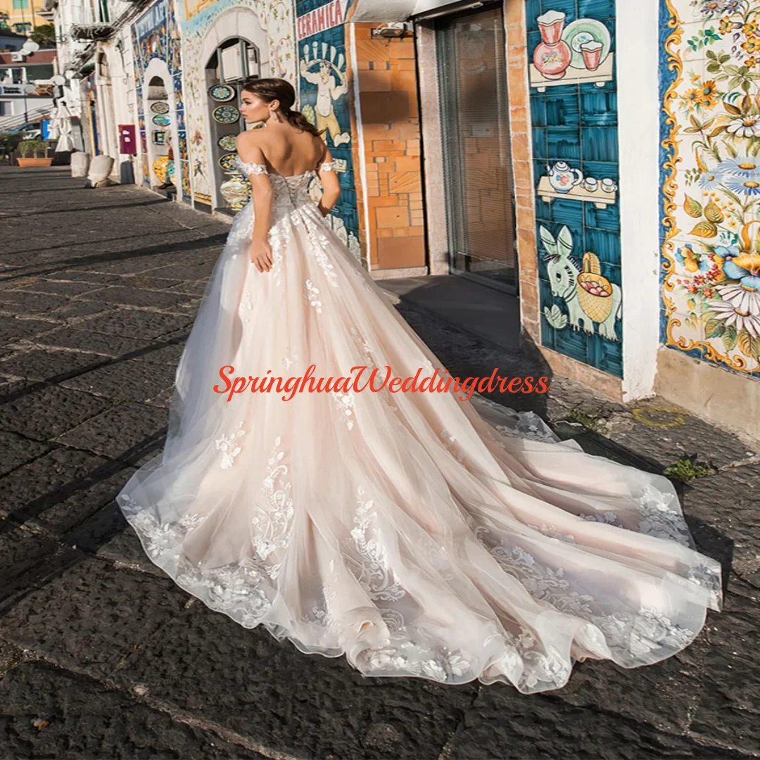 Abiti da sposa illusione personalizzati Tulle con applicazioni in pizzo Abito sexy a trapezio con spalle scoperte vestido de noiva