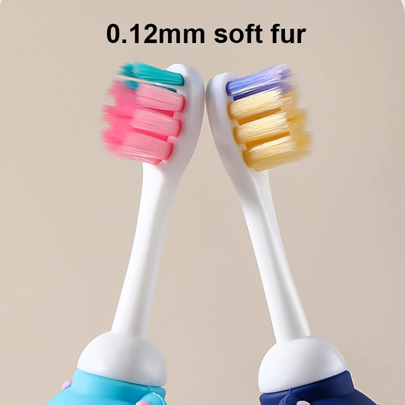 Spazzolino per Bambini con Setole Morbide a Tema Cartone Animato 0-6 Anni, Spazzolino per la Fase di Sostituzione dei Denti, Spazzolino per l'Allenamento dei Denti dei Bambini, Cura dei Denti ﻿